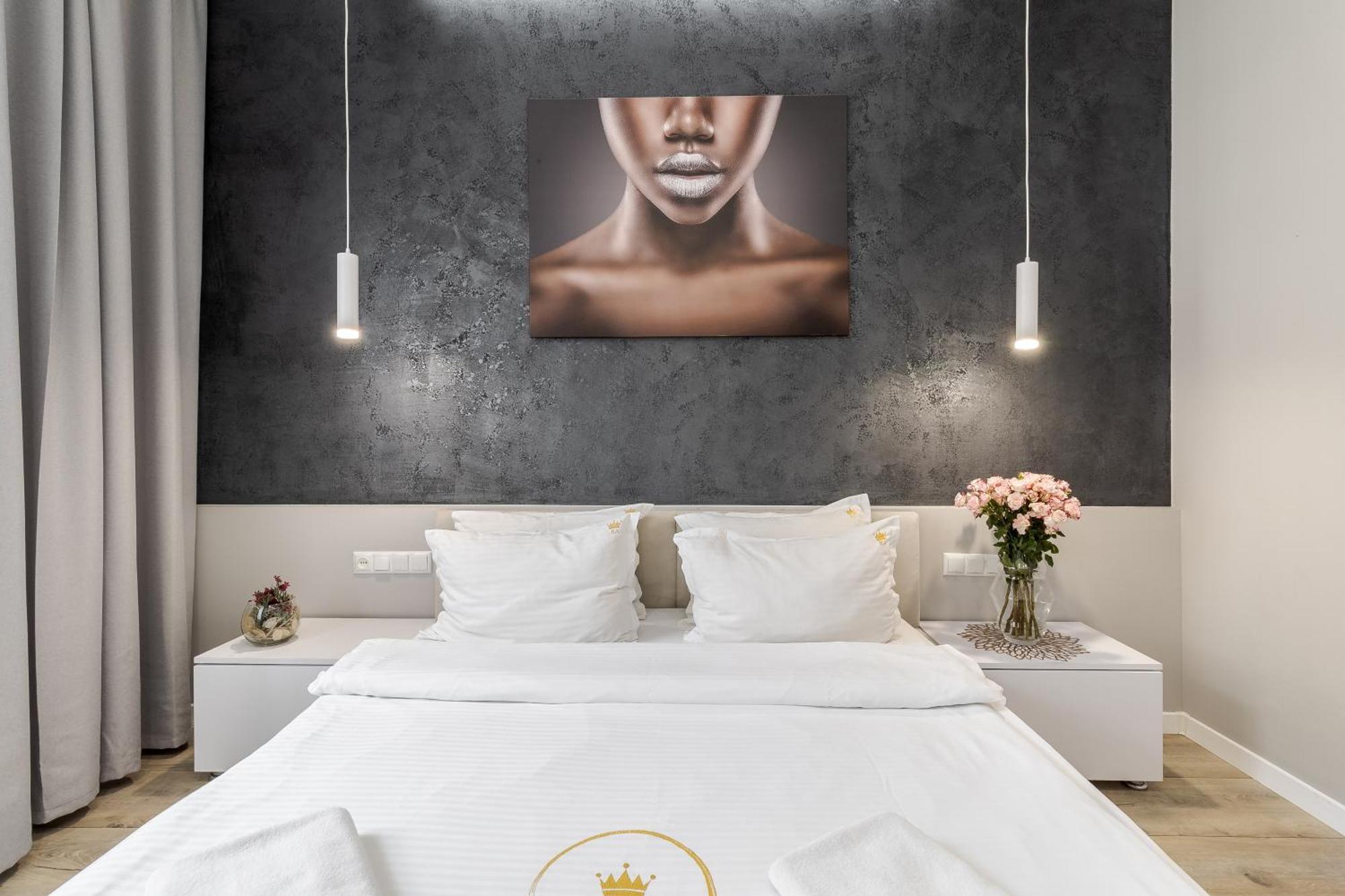 Royal Apartment On Balabana Street ลวีฟ ภายนอก รูปภาพ